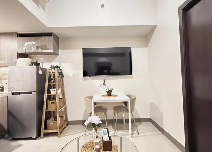 Park Mckinley West 1br Manila